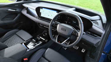 Audi Q6 e-tron - dashboard